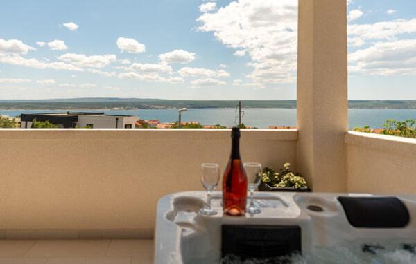 Apartmant Shine Luxury Maslenica Exterior foto